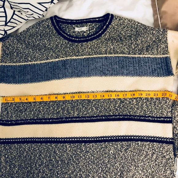 VINCE. Sweater with stripes, unique details! - Picture 5 of 5